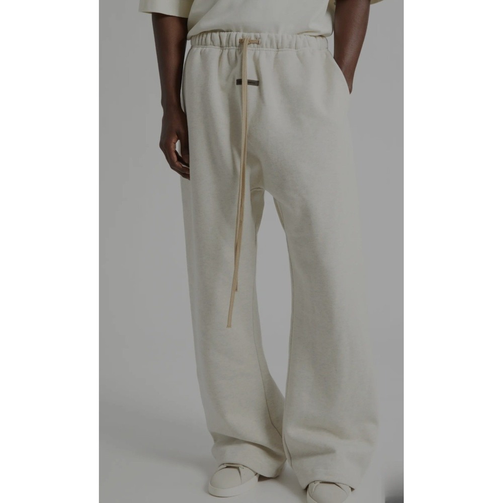 Fear Of God Essentials FOG Flare Sweatpants Mens Large Cream Oatmeal NWOT - Picture 2 of 10